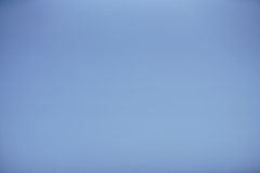 070_s.jpg