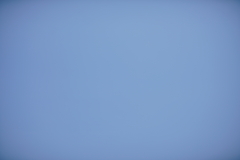071_s.jpg