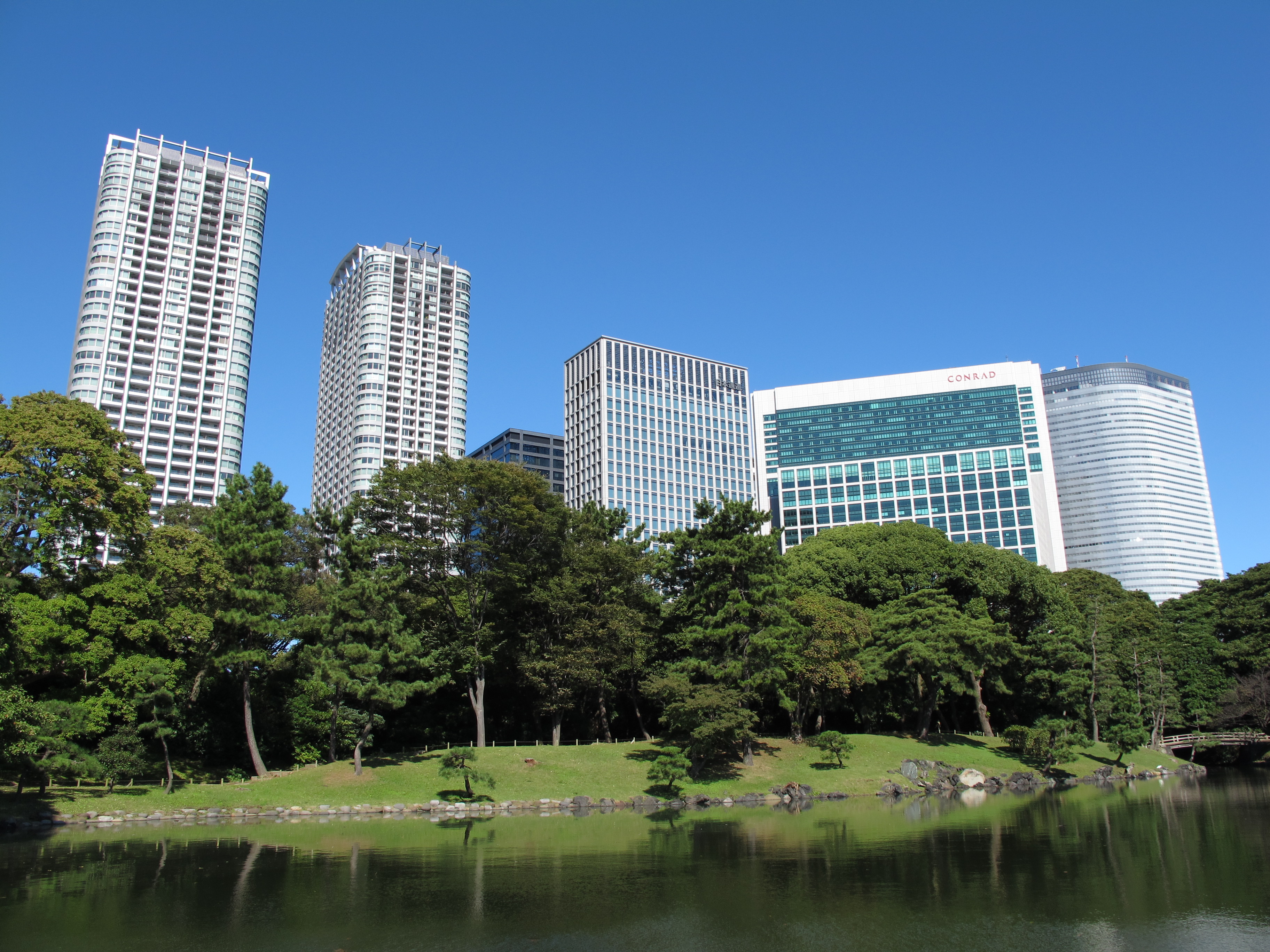 PowerShot G11 / 3,648�~2,736 / 1/640�b / F4 / 0EV / ISO80/ �v���O����AE / WB:�I�[�g / 6.4mm