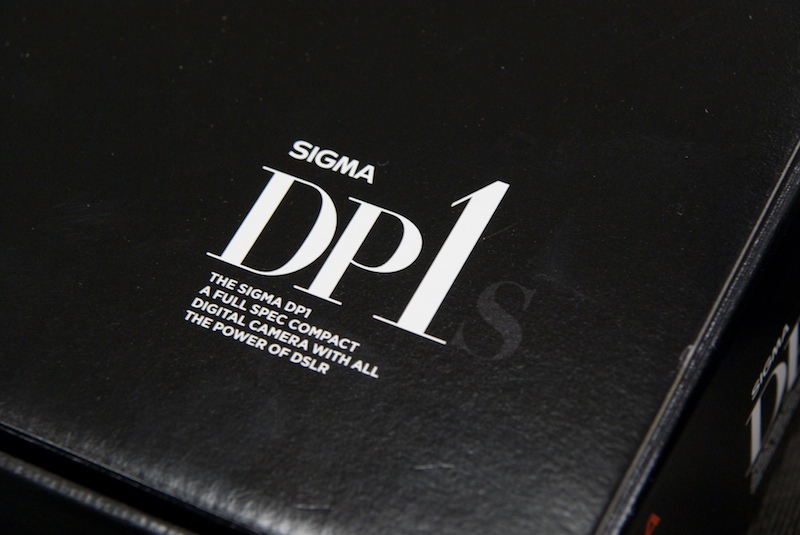 DP1s�̉��ϔ��ɂ́A��������Ɓus�v�̕�����