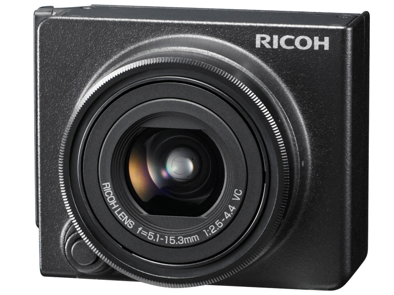 �L�b�g�Ɋ܂܂��J�������j�b�g�uRICOH LENS S10 24-72mm F2.5-4.4 VC�v
