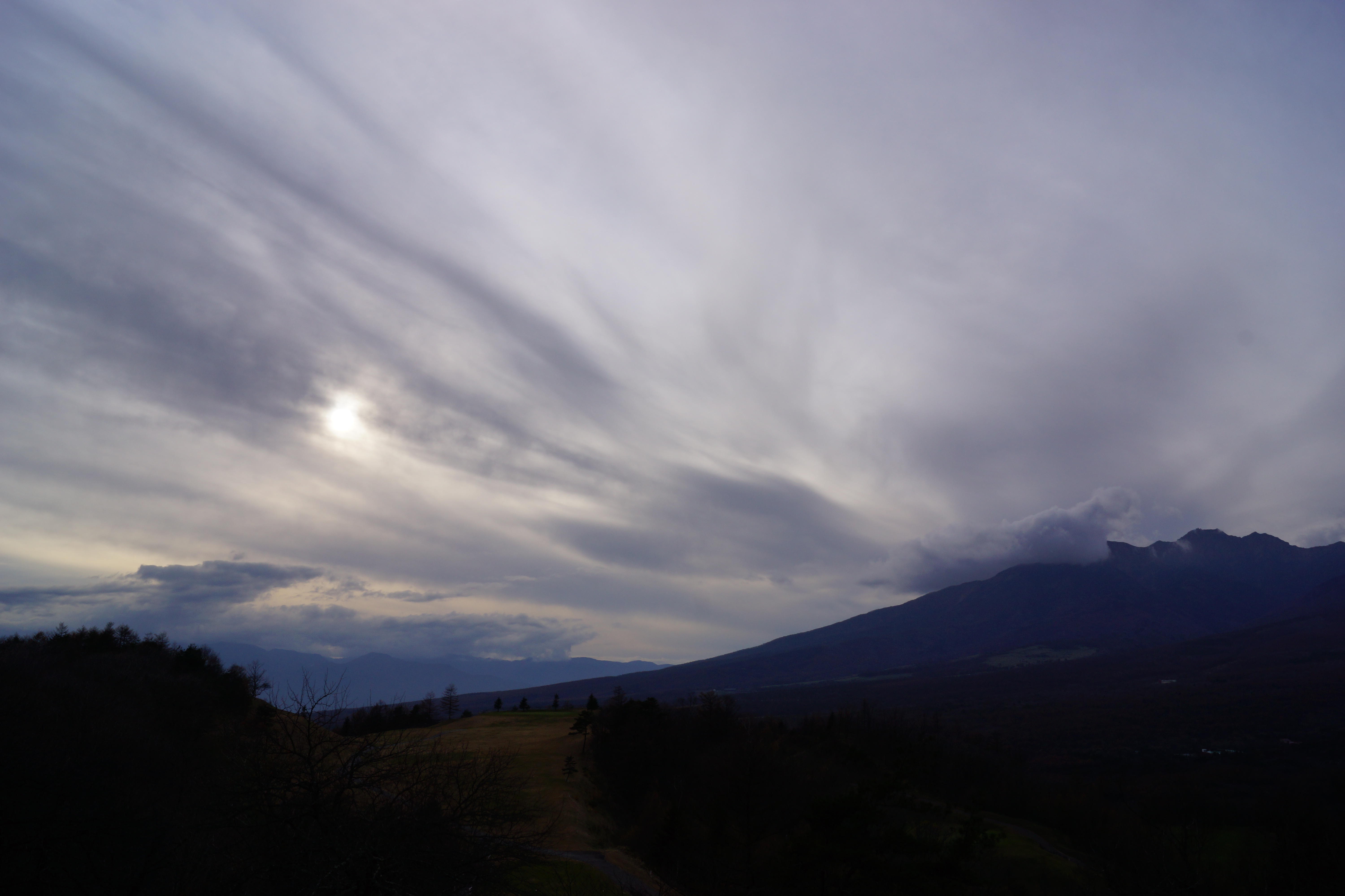 ��65 / DT 18-55mm F3.5-5.6 SAM / ��3.9MB / 6,000�~4,000 / 1/250�b / F13 / 0EV / ISO100 / 18mm