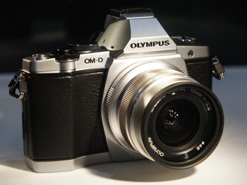 �I�����p�X�uOM-D E-M5�v