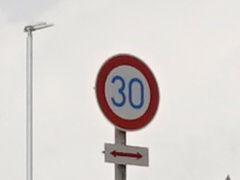 019_s.jpg
