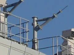 090_s.jpg