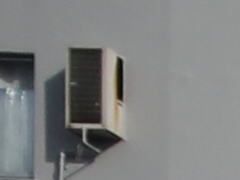 018_s.jpg