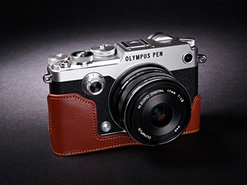 OLYMPUS PEN-F、α7 II、α6300用のレザーケース - デジカメ Watch