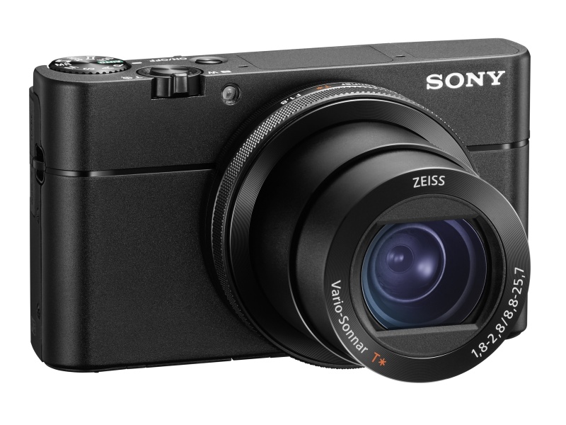 ソニー、1型ポケットカメラ最新機「RX100 V」を海外発表