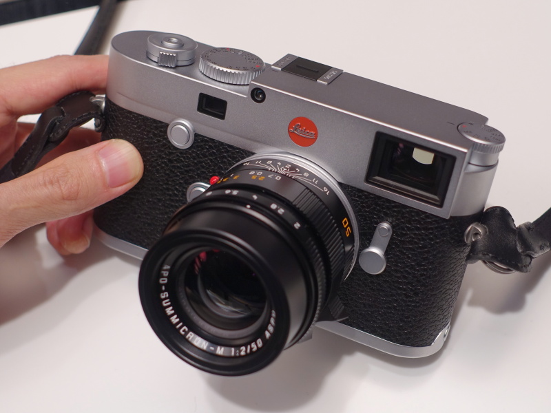 【9月15日まで】LEICA M10 ブラッククローム　本体　レザーケース付き 9月15日まで】LEICA M10 ブラッククローム 本体 レザーケース付き