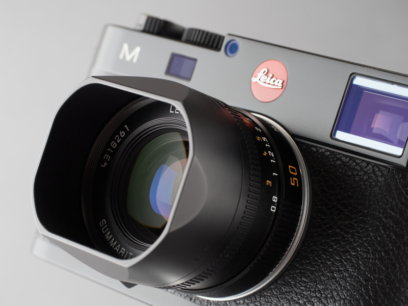 Leica Summarit-M 1:2.4/50外観もレンズも綺麗な状態です