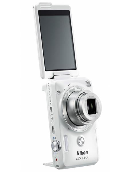 自分撮りデジカメ「ニコンCOOLPIX S6900」が10月16日発売 - デジカメ 