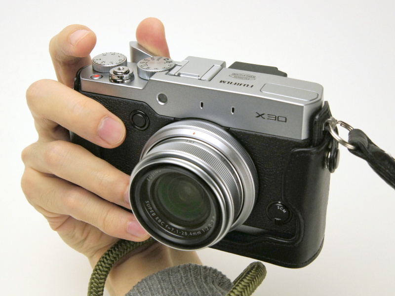 富士フイルム　デジタルカメラ　X30