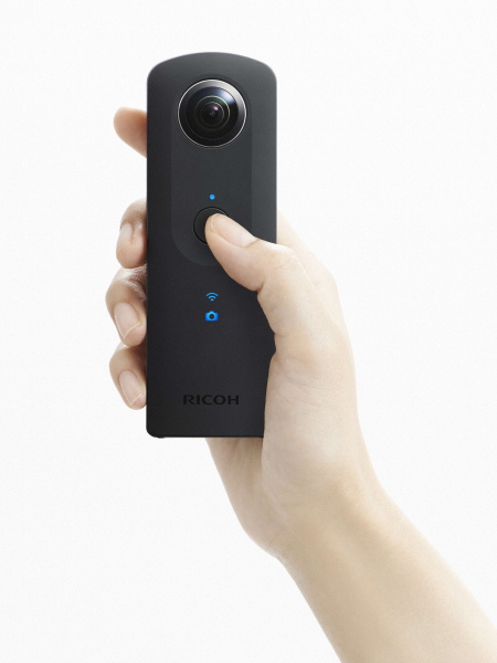 360度カメラのハイスペック版「RICOH THETA S」 - デジカメ