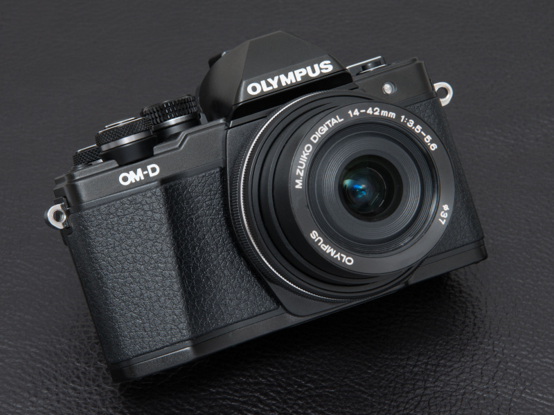 olympus om-d em10 mark Ⅱ 標準レンズ-