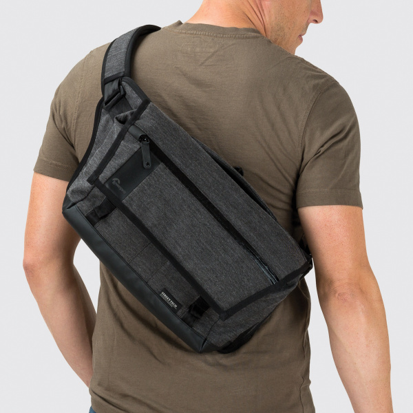 Lowepro、カメラ収納部がたためるバッグ - デジカメ Watch Watch