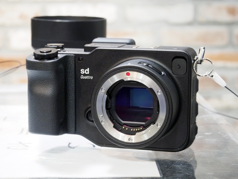 シグマSd Quattro SIGMA sd Quattro Mirrorless Camera | SIGMA Corporation of