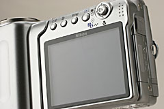 新製品レビュー】ニコン COOLPIX S4