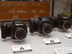 日本カメラ博物館の「ペンタックス展」に幻のフルサイズデジタル一眼が出品