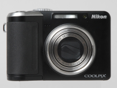 実写速報】ニコン「COOLPIX P60」