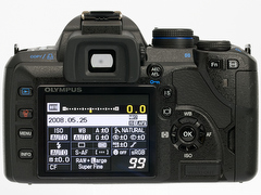 OLYMPUS E-520