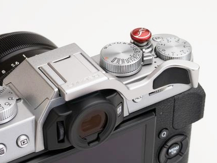 Fujifilm X T 対応のアルミ製サムレスト デジカメ Watch