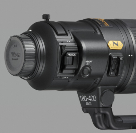 カメラ レンズ(ズーム) ニコン、蛍石採用の超望遠ズーム「AF-S NIKKOR 180-400mm f/4E TC1.4 