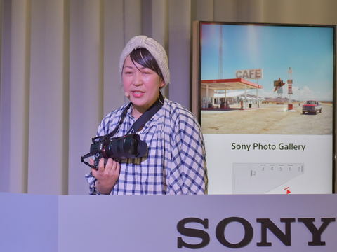 イベントレポート Cp 鈴木知子さん スナップはいつだって真剣勝負 部屋に飾りたくなる写真のススメ With Iii レポート デジカメ Watch