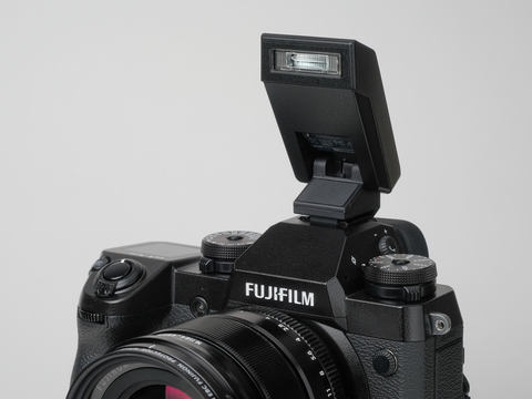 新製品レビュー：FUJIFILM X-H1（外観・機能編） - デジカメ Watch