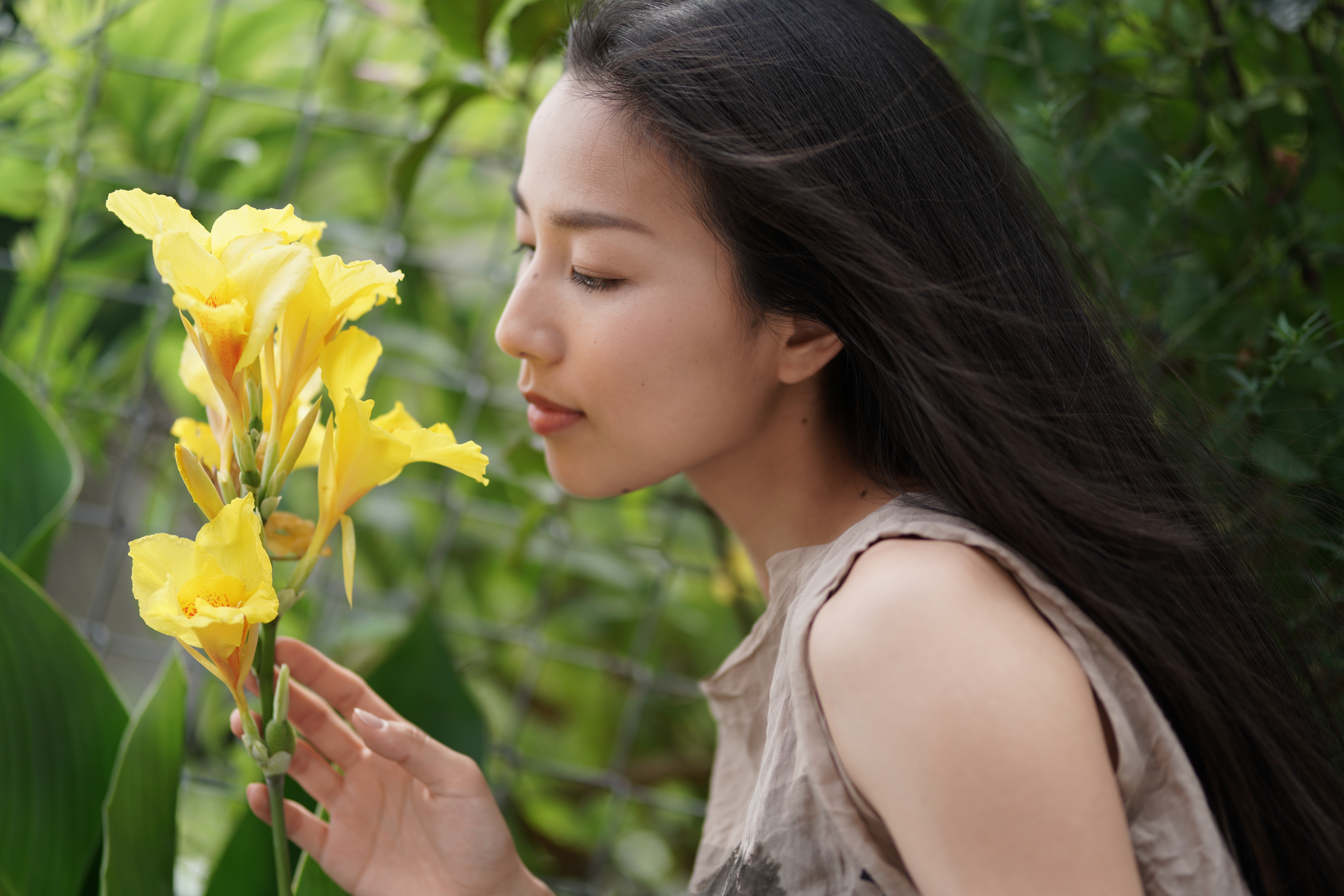 【画像】究極のポートレートレンズで女の人を撮影した結果 	 [663277603]->画像>25枚 