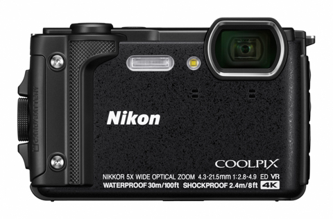 ニコン、SnapBridge対応タフネス機「COOLPIX W300」にブラックモデル 
