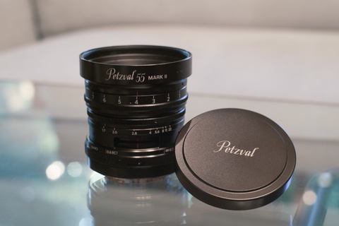 新製品レビュー：Lomography Petzval 55 mm f/1.7 MK II - デジカメ Watch