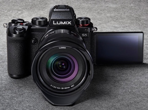 パナソニック、「LUMIX S5」のオンライン発表イベントを開催