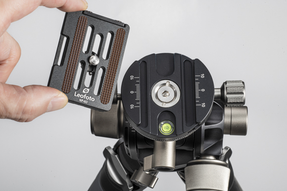 Leofoto Field Report 三脚のある美しい写真 機動力と操作性を両立 撮影を支えてくれる理想の雲台 デジカメ Watch