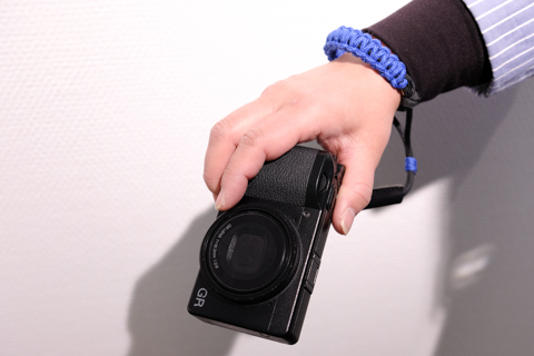 Gr用サコッシュやバッグ ストラップを展開する Loopie ブランドが誕生 デジカメ Watch