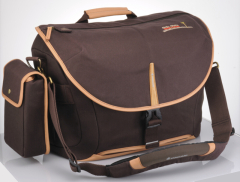 鉄道写真家 中井精也氏監修のカメラバッグ デジカメ Watch Watch