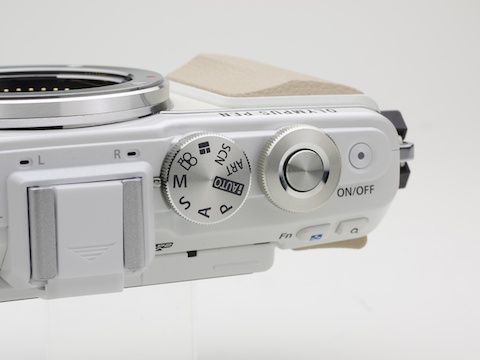 新製品レビュー Olympus Pen Lite E Pl7 外観 機能編 デジカメ Watch Watch