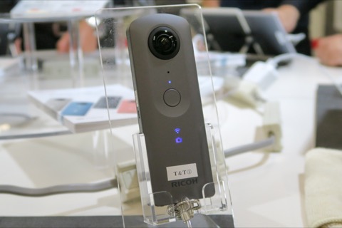 4K動画・4chマイク対応になった「RICOH THETA V」 - デジカメ Watch