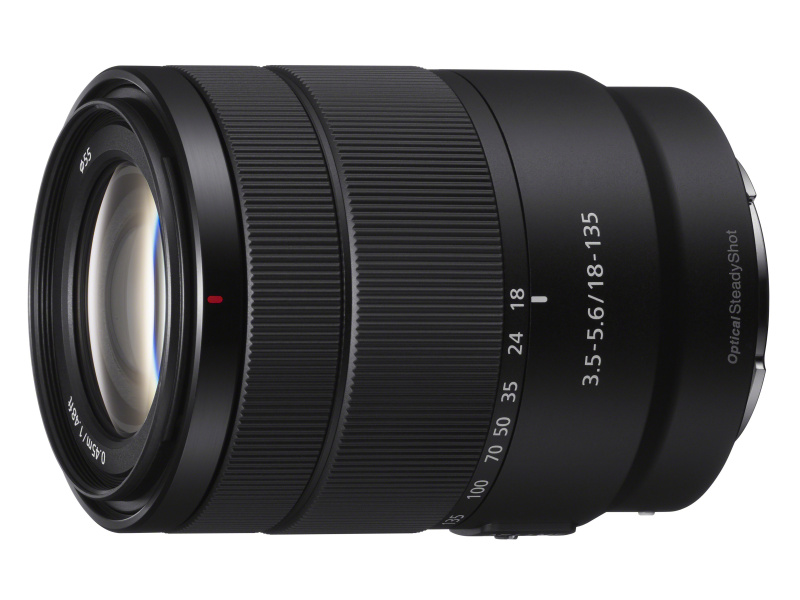 ソニー、APS-C高倍率ズーム「E 18-135mm F3.5-5.6 OSS」を国内