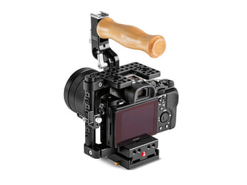 スマホ撮影リグ「Beastgrip」用のミニ三脚 約6kgまで対応 - デジカメ Watch