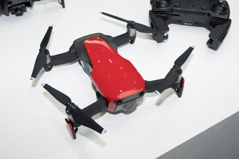 イベントレポート】【CP+】DJI、最新ドローンの「Mavic Air」を展示