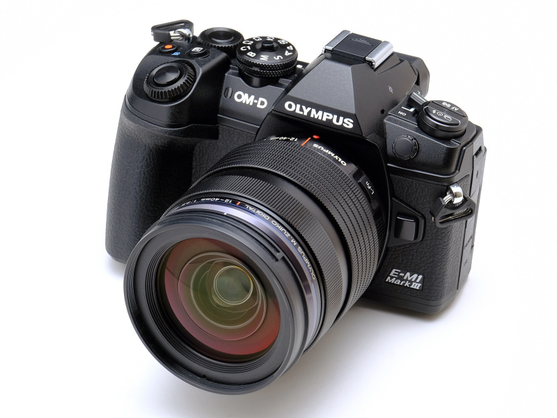 新製品レビュー：OLYMPUS OM-D E-M1 Mark III - デジカメ Watch新品価格195000円