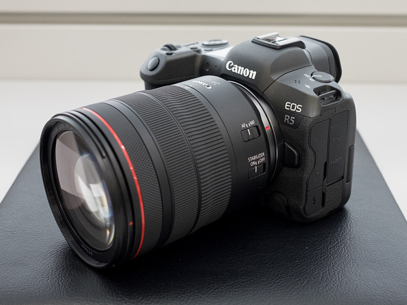 NEW得価 CANON キャノン EOS R5 ボディ デジタル一眼カメラ KK9N0D18P