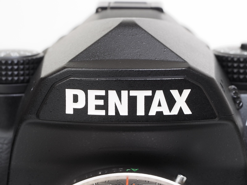 新作お買い得PENTAX 何度も使用された古いカメラ クレヨン/パステル