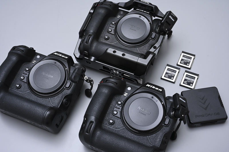 Nikon z6 付属品ありCFexpressカード - デジタルカメラ
