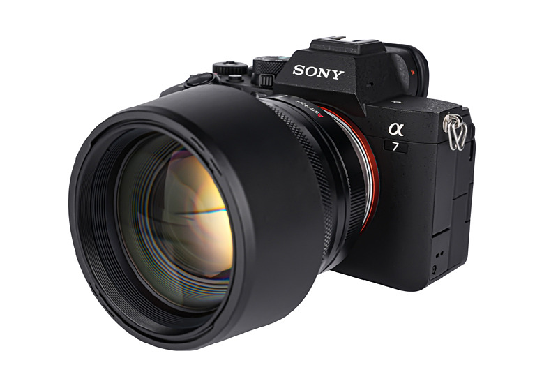ソニーE用のAF単焦点レンズ「85mm F1.8」、4.5万円 - デジカメ 