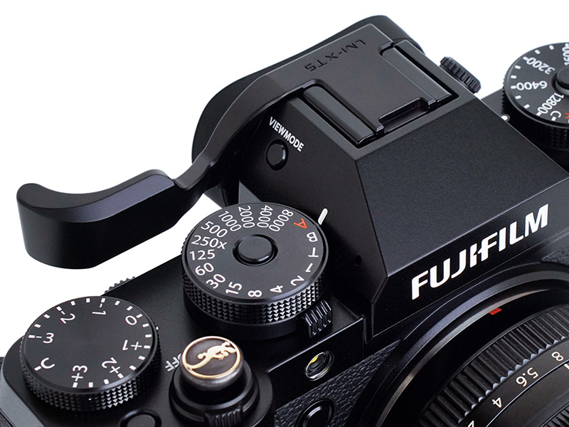 レンズメイト、「FUJIFILM X-T5」専用のサムレスト - デジカメ Watch