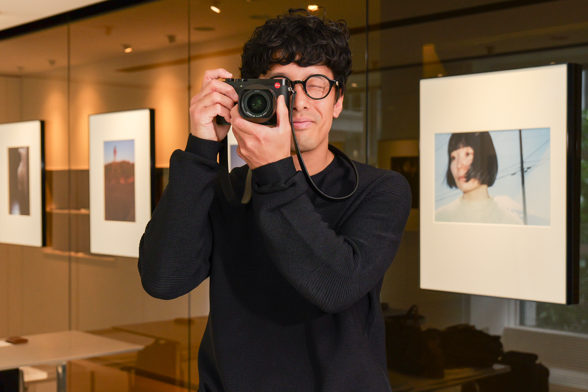 写真展リアルタイムレポート ライカQ3で撮る“妻であり、モデルであり