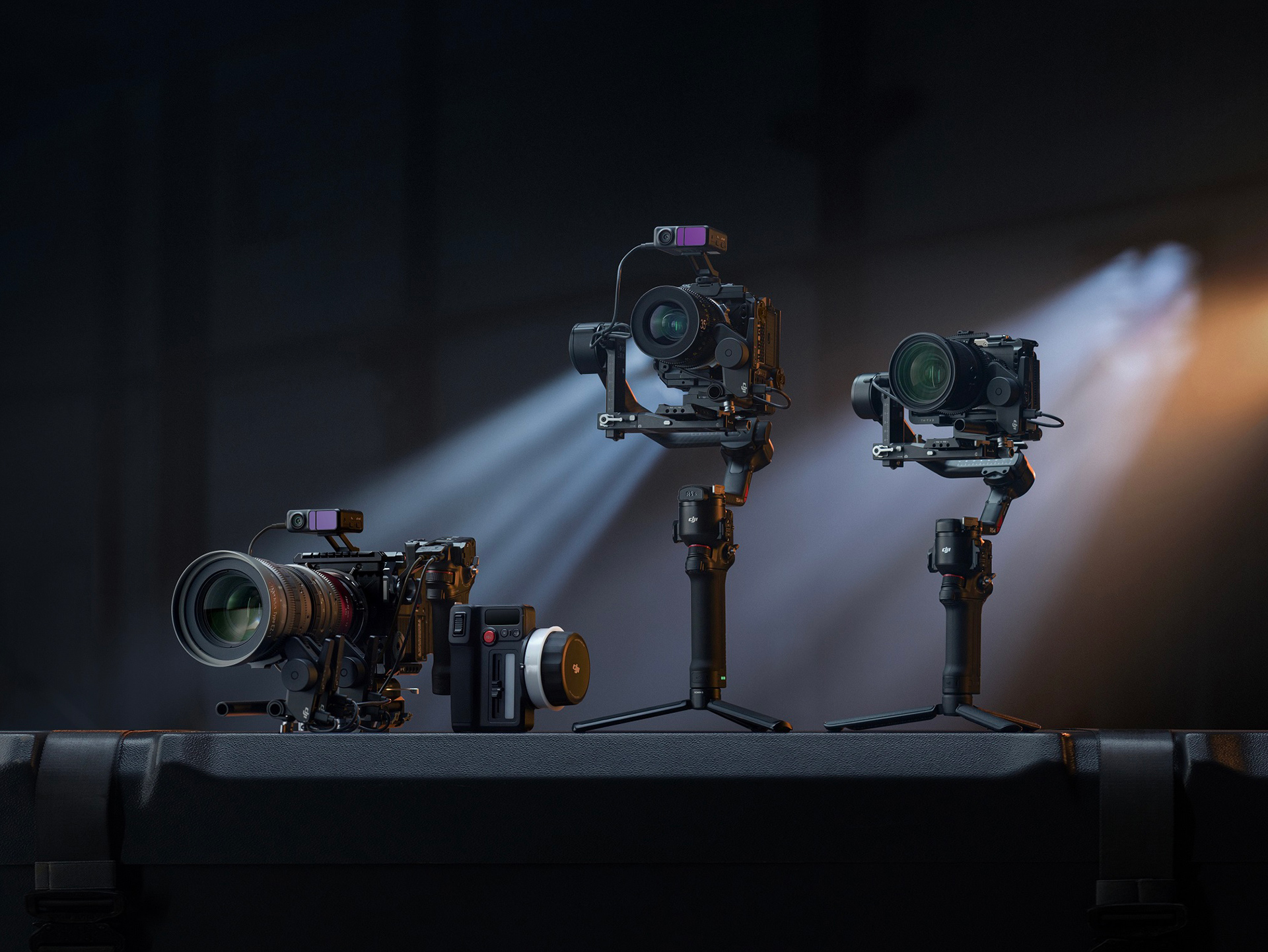 新アルゴリズムを搭載したジンバル「DJI RS 4」シリーズ - デジカメ Watch
