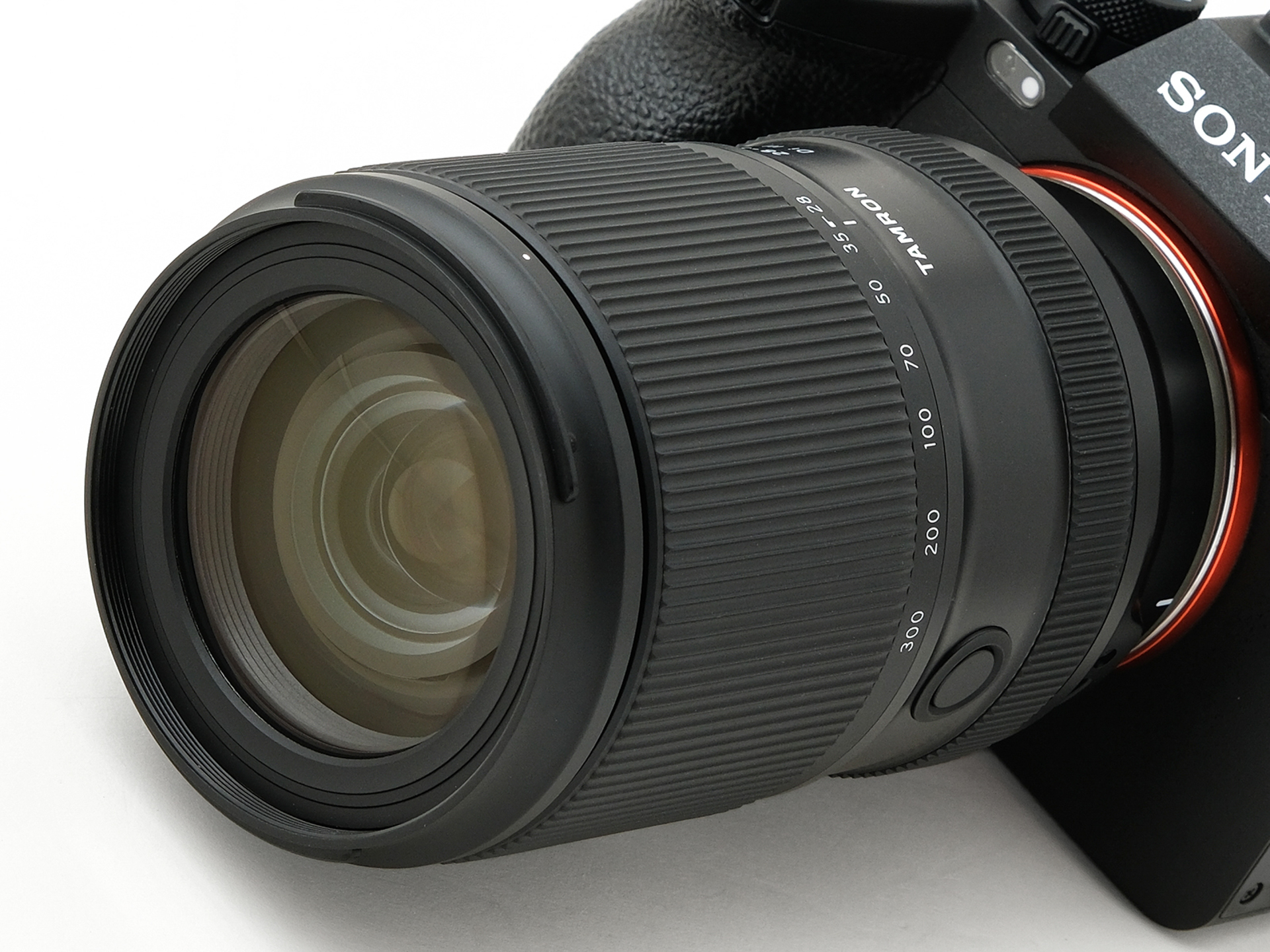 交換レンズレビュー：タムロン 28-300mm F/4-7.1 Di III VC VXD - デジカメ Watch