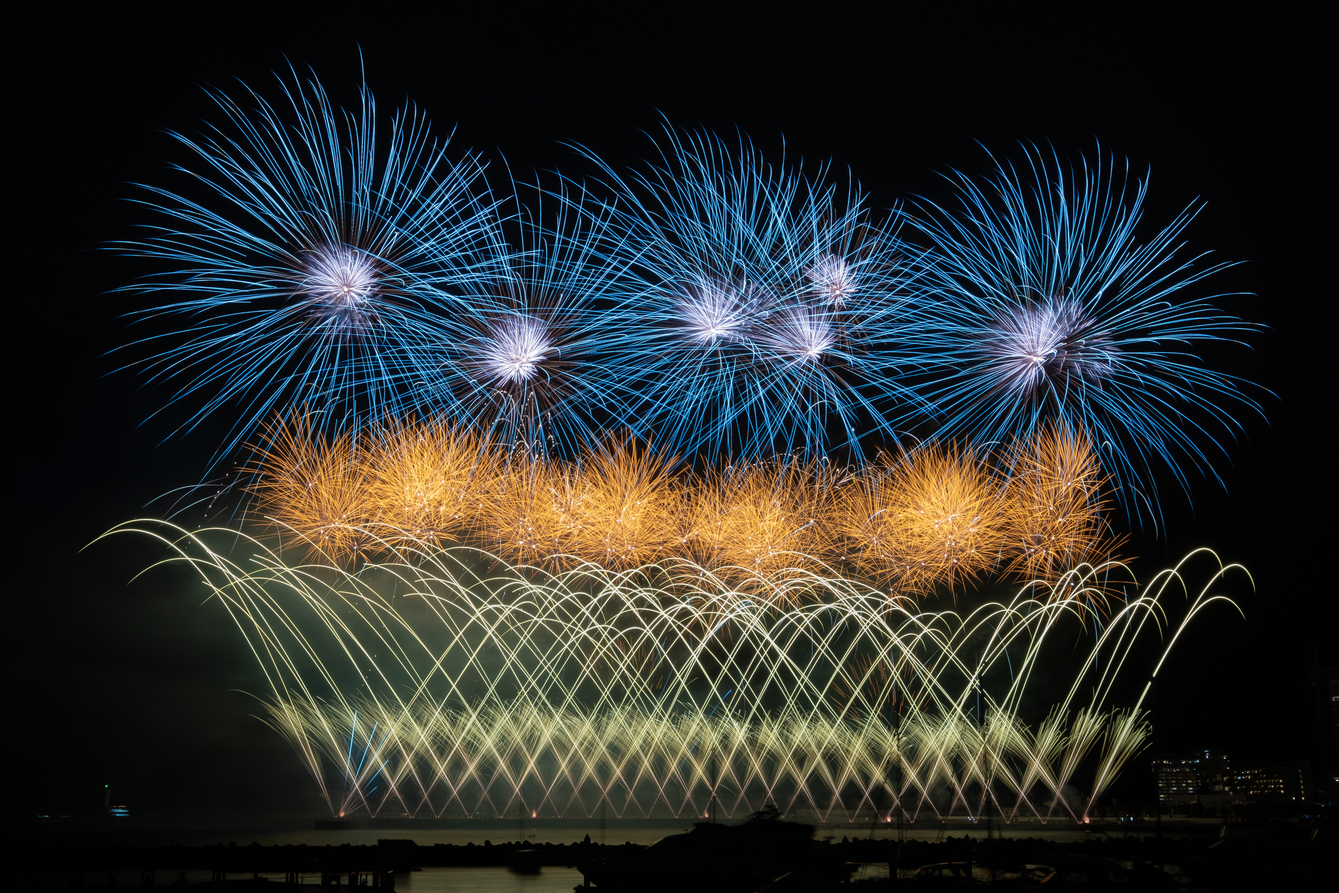 花火は冷えやすい 花火は冷えやすい 花火は冷えやすい Amazon.co.jp: スパークル